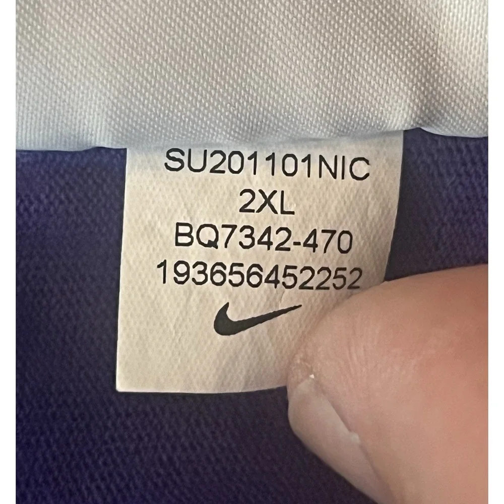 ACG Nike Men's Purple Tshirt XXL‎